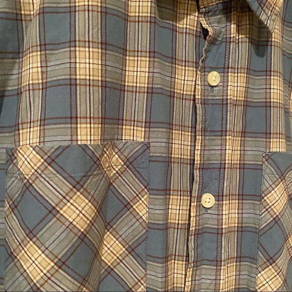 Carhartt Plaid Shortsleeved Men’s Shirt Size Large - Picture 6 of 9
